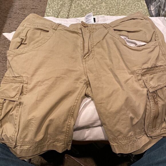 SrBM Tan shorts size 34 - Picture 1 of 8